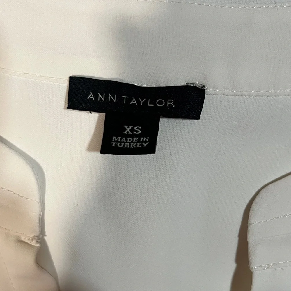 Ann Taylor Ivory Sleeveless Blouse - Picture 6 of 7